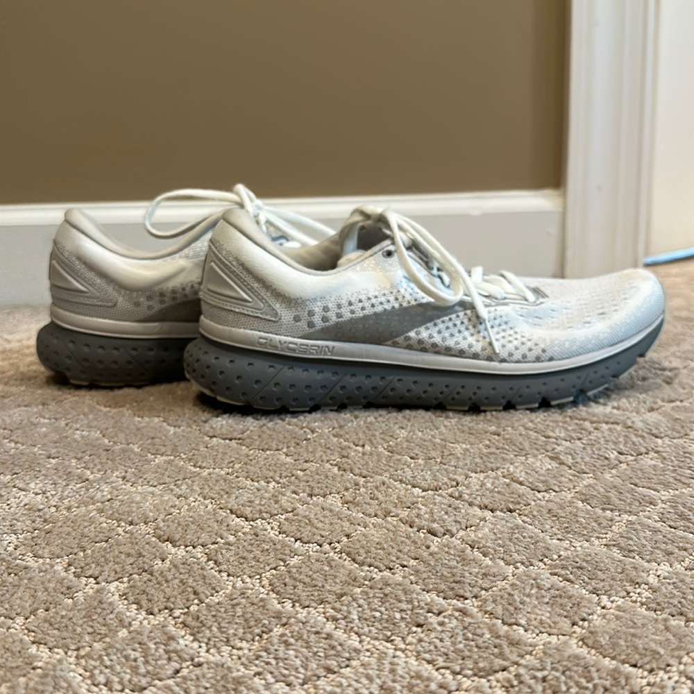Brooks Glycerin 18
